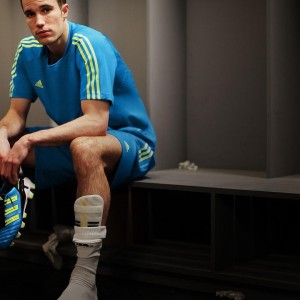 【星空体育app官方下载】卡森深情回忆欧冠首秀，上场瞬间的震惊与埃德森的坚实情谊