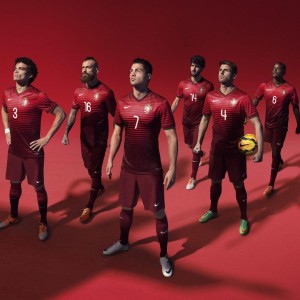 星空体育app-狂野西部！掘金输球后西部格局剧变，季后赛门票争夺白热化