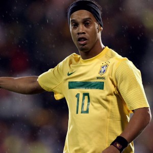 星空体育app官方下载_每体聚焦巴萨新星加里巴，以普约尔为偶像，超越传统的黑人中卫心智